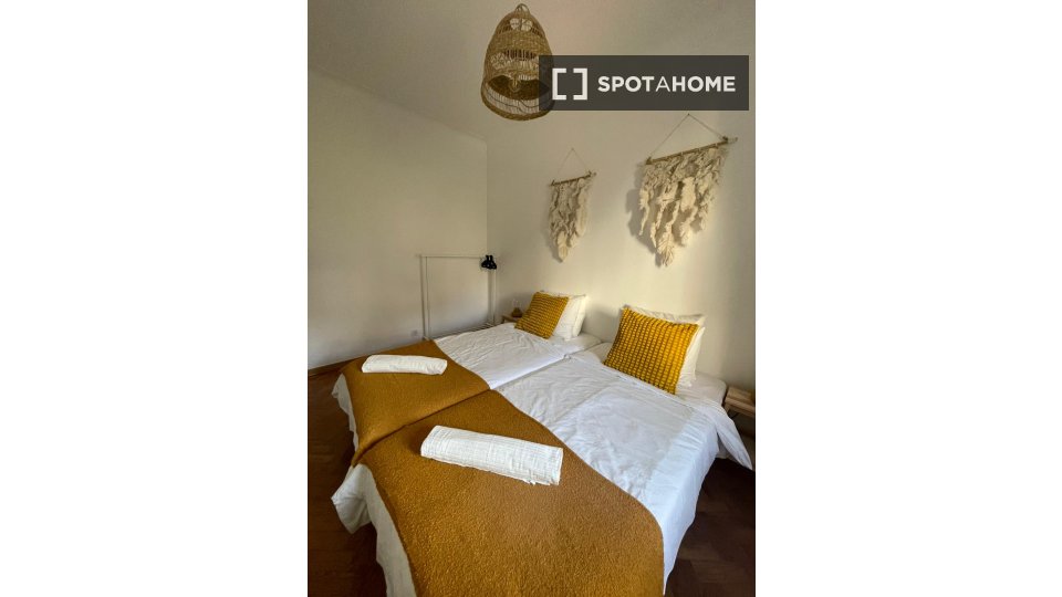 Double room Lisbon, 4 beds, 200m² — photo 5