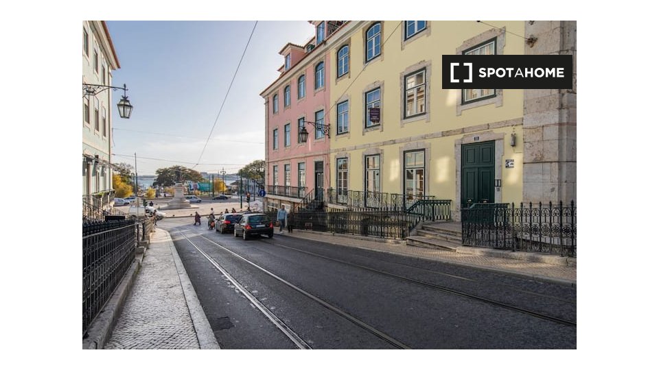 Apartment mono Lisbon, 50m² — photo 15