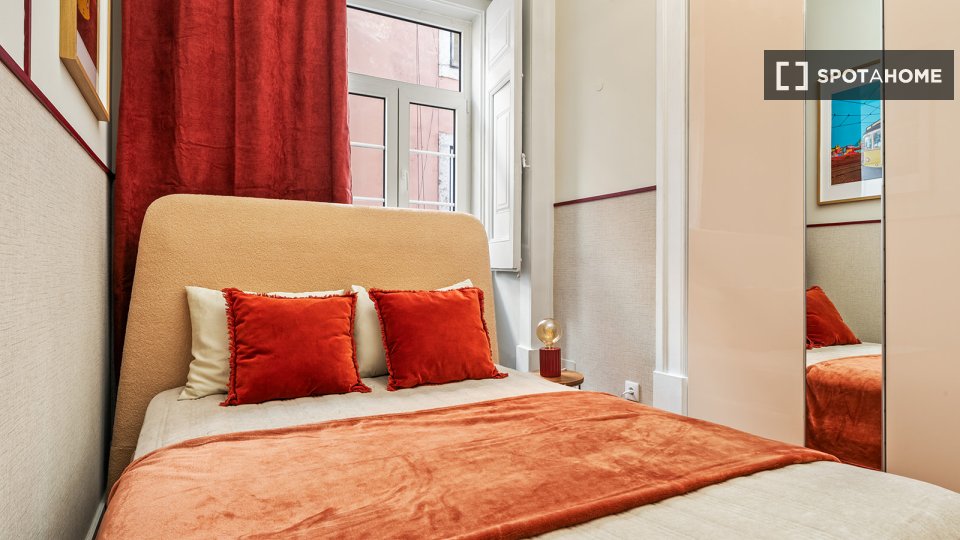 Double room Lisbon, 10 beds — photo 32