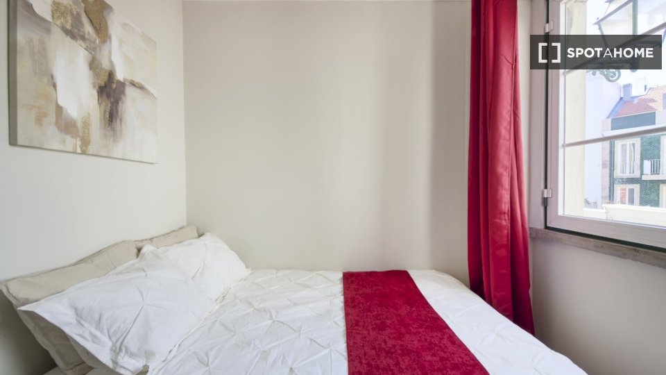 Double room Lisbon, 4 beds — photo 12