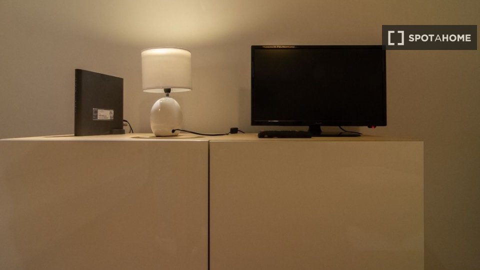 Double room Porto, 5 beds, 110m² — photo 12