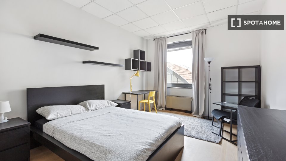 Double room Milan, 7 beds, 165m² — photo 12