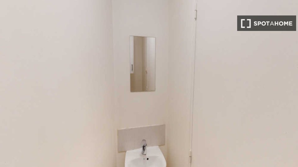Double room Paris, 4 beds, 80m² — photo 15