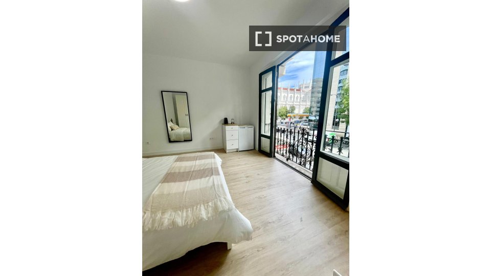 Double room Madrid, 7 beds — photo 7