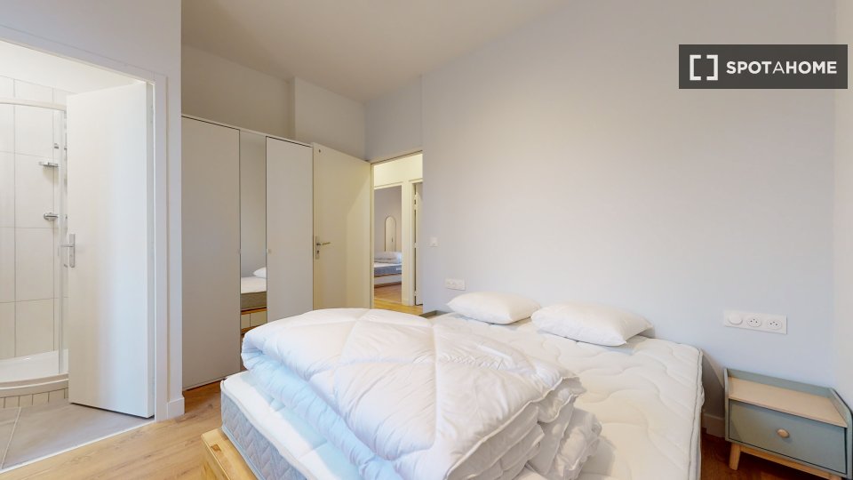 Double room Lyon, 38 beds — photo 11