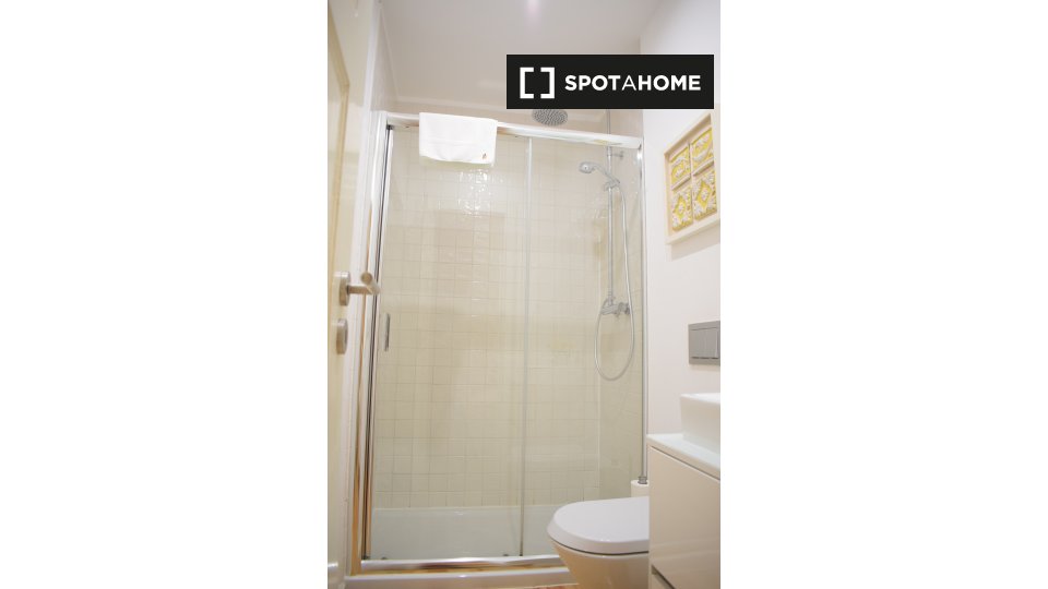 Apartment Porto, 1 bed, 60m² — photo 17