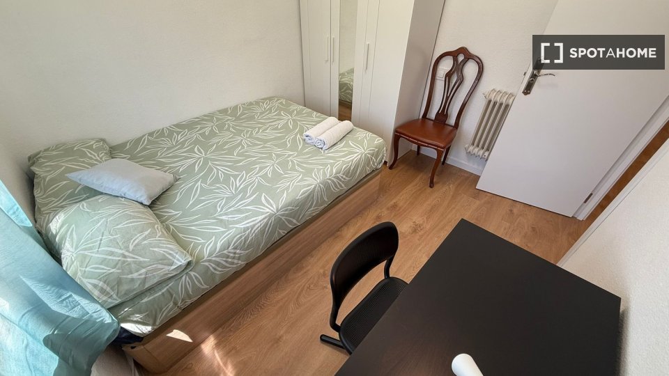 Camera doppia Madrid, 4 camere — foto 4