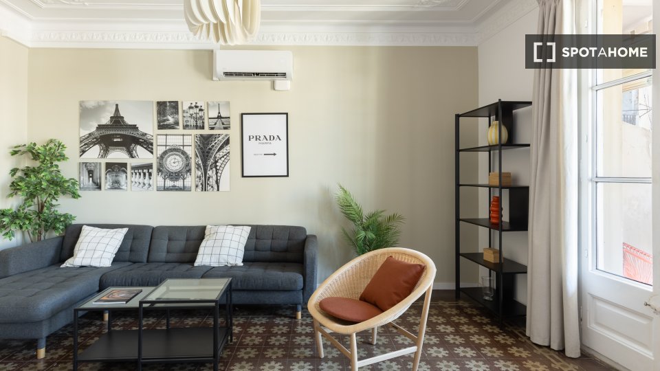 Double room Barcelona, 5 beds, 100m² — photo 5