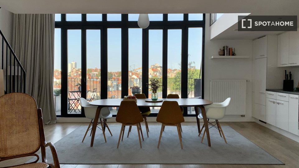 Apartment Brussels, 2 beds, 180m² — photo 1