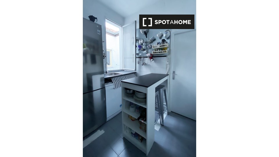 Double room Madrid, 3 beds — photo 15
