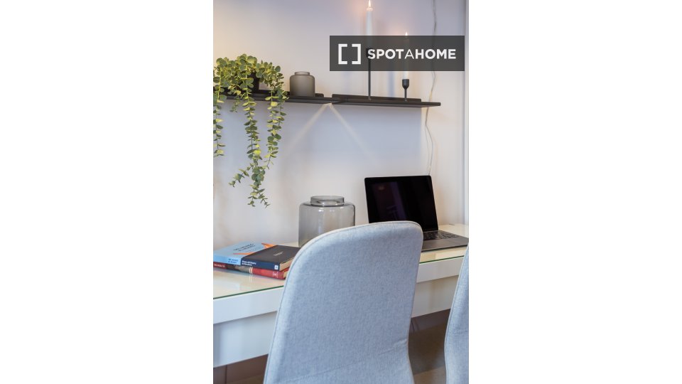 Double room Barcelona, 16 beds, 380m² — photo 16