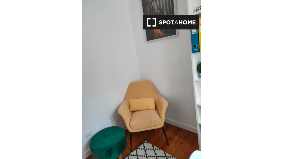 Apartment mono Lisbon, 62m² — photo 1