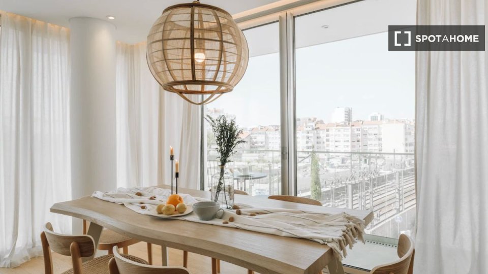 Apartment Lisbon, 2 beds — photo 11