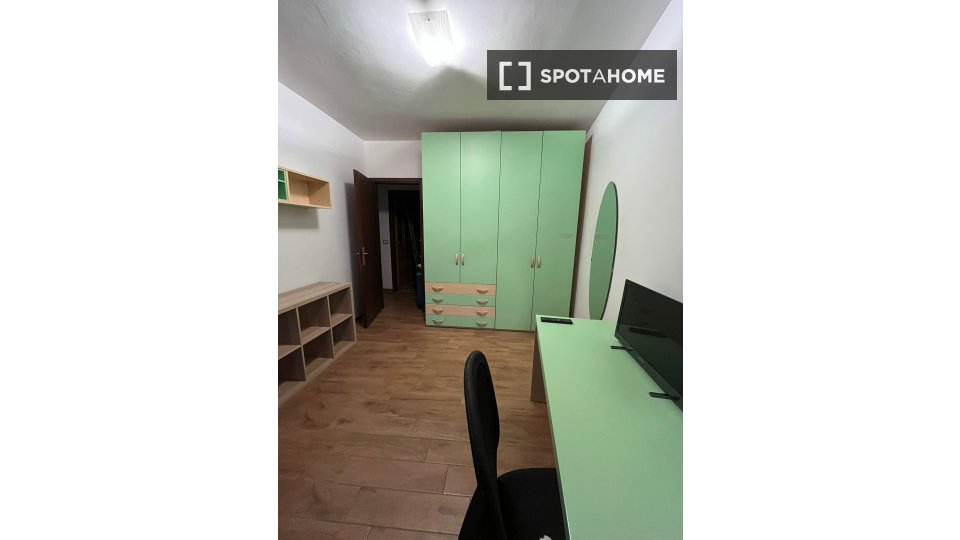 Double room Rome, 3 beds, 120m² — photo 12