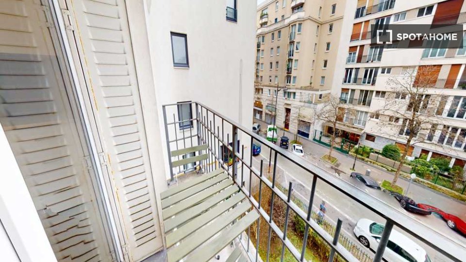 Double room Paris, 5 beds, 110m² — photo 4