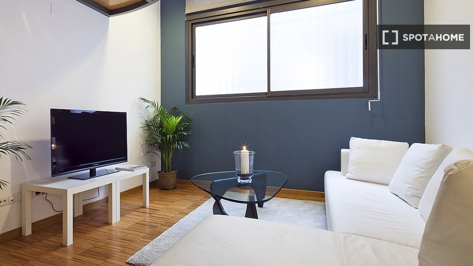 Apartment Barcelona, 3 beds, 85m² — photo 8