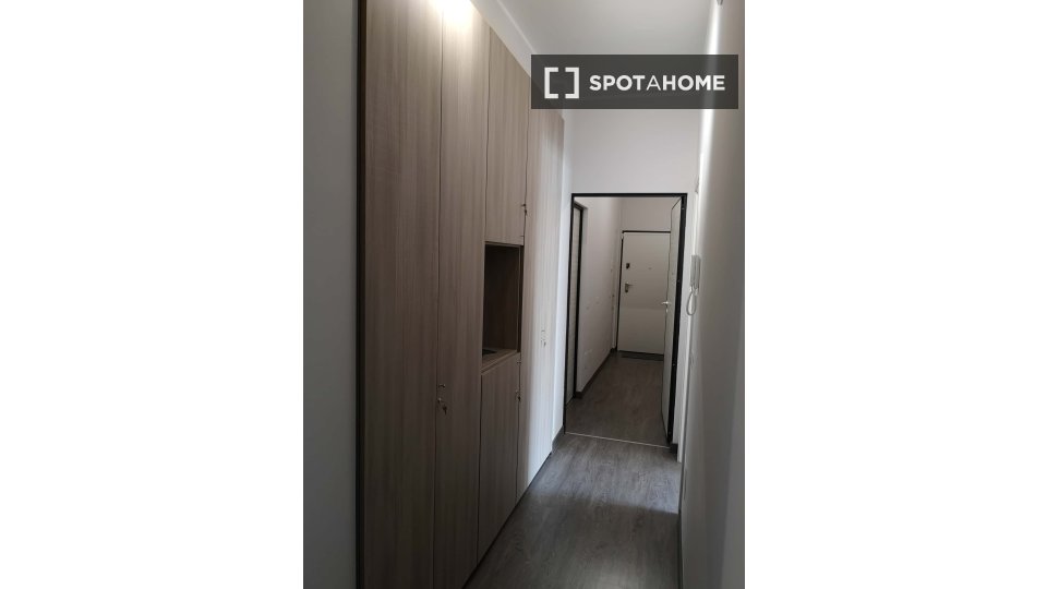 Double room Milan, 1 bed — photo 10