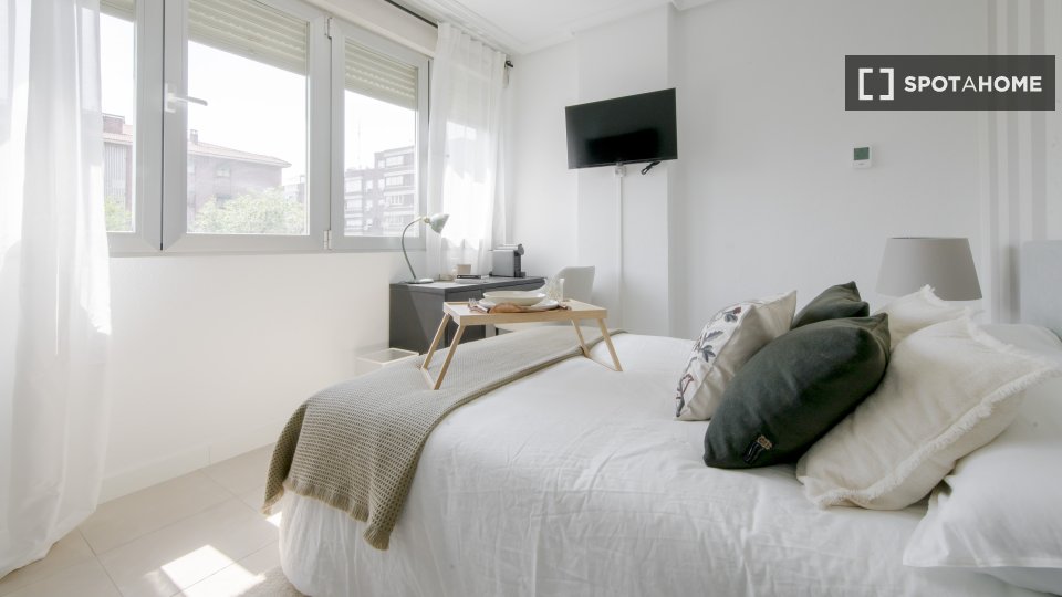 Double room Madrid, 7 beds — photo 7