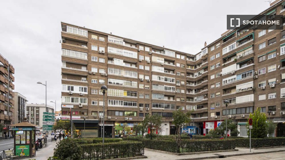 Double room Madrid, 25 beds, 600m² — photo 10