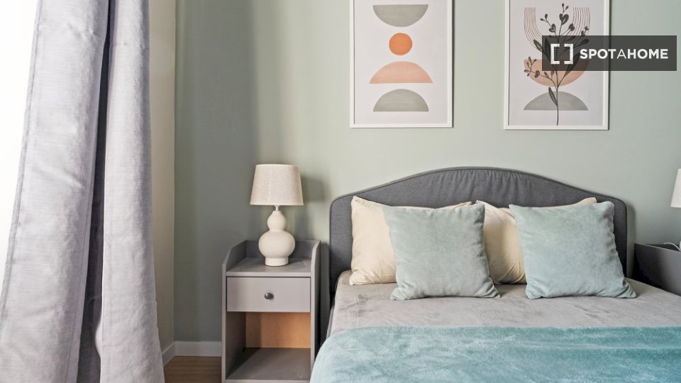 Double room Lisbon, 6 beds — photo 11