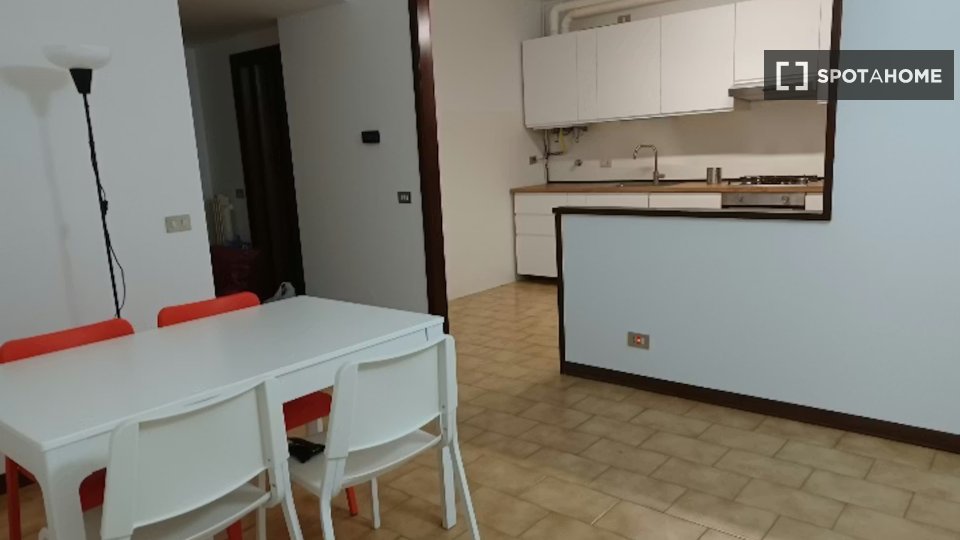 Double room Milan, 3 beds — photo 11