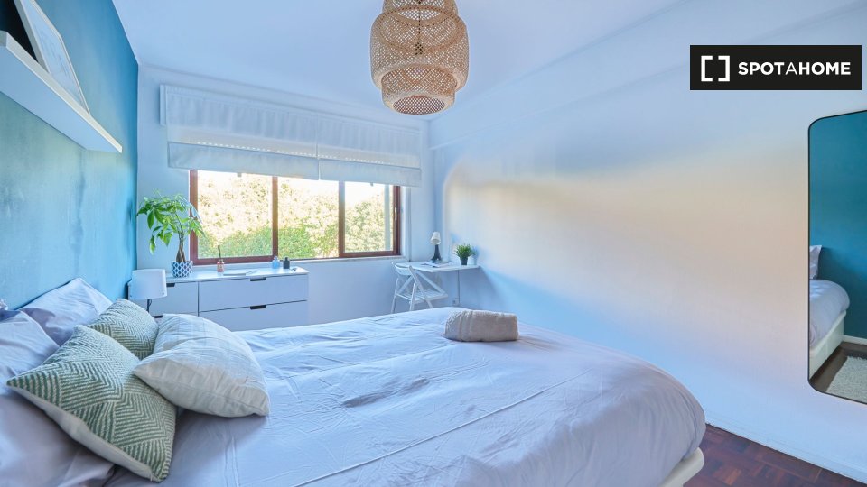 Double room Lisbon, 2 beds — photo 6