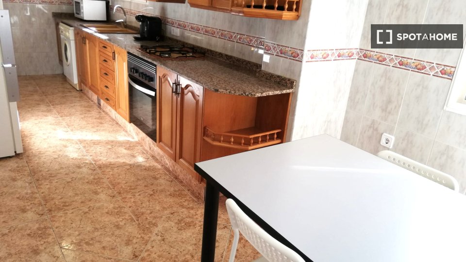 Double room Valencia, 4 beds, 150m² — photo 4