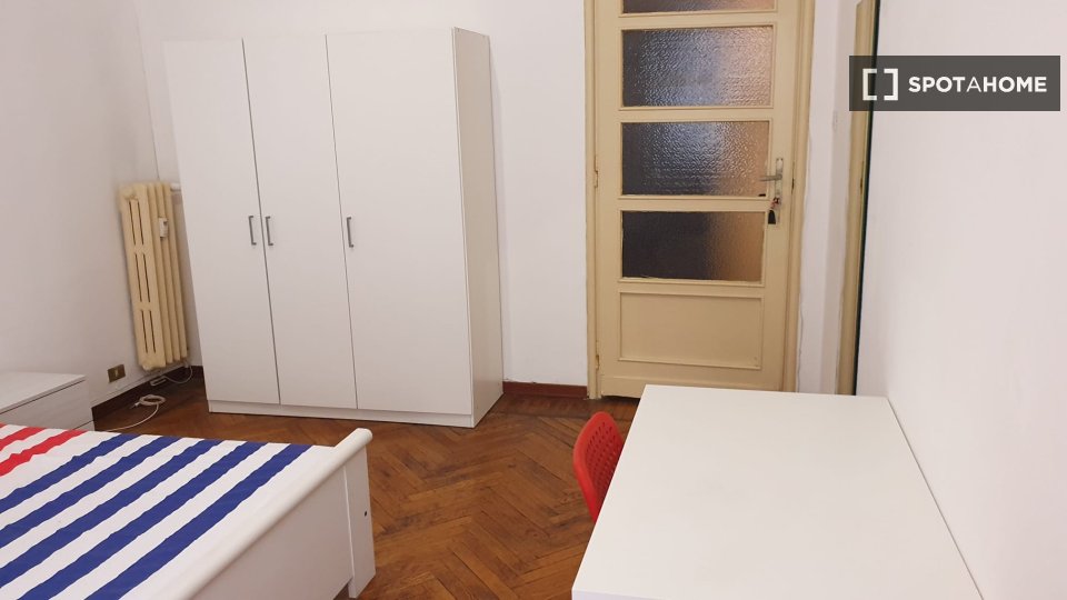 Double room Turin, 4 beds, 110m² — photo 14