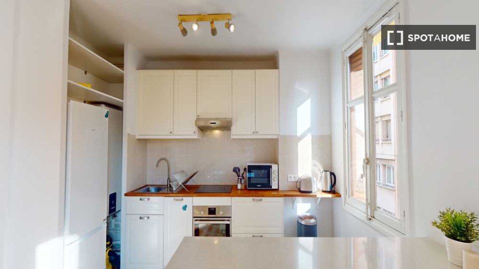 Camera doppia Lione, 6 camere, 140m² — foto 3