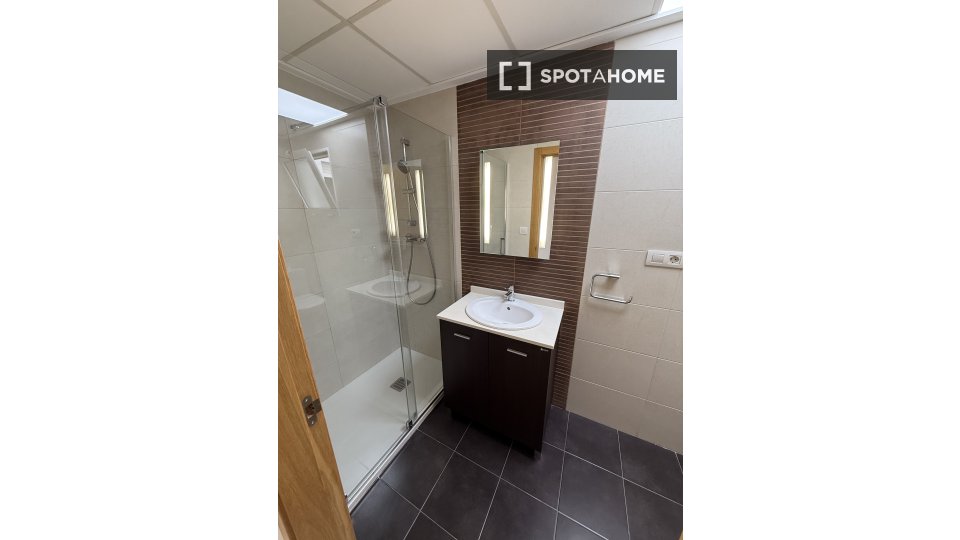 Apartment Alicante, 2 beds, 50m² — photo 4