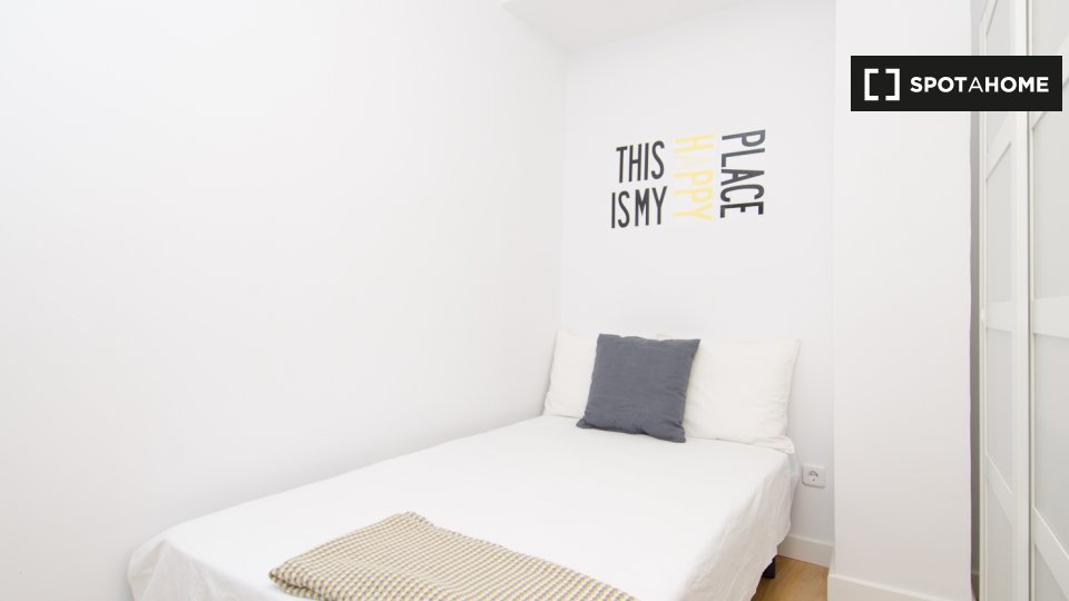 Double room Madrid, 6 beds — photo 26
