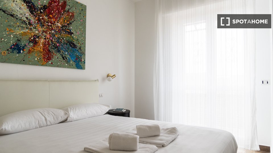 Apartment Milan, 1 bed, 55m² — photo 2