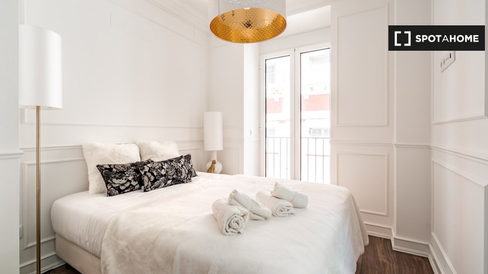 Apartment Lisbon, 2 beds — photo 9
