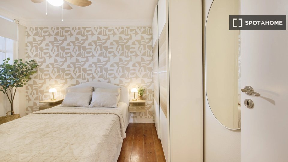 Double room Lisbon, 7 beds — photo 1