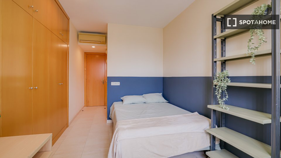 Double room Barcelona, 17 beds, 550m² — photo 14