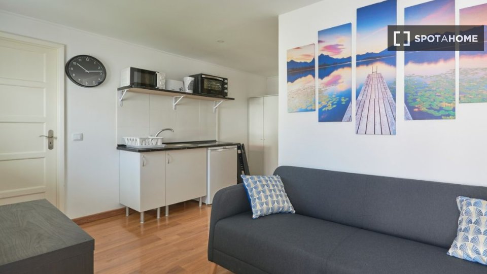Apartment mono Lisbon — photo 18