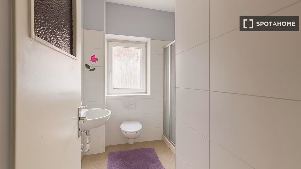 Double room Berlin, 4 beds, 75m² — photo 5