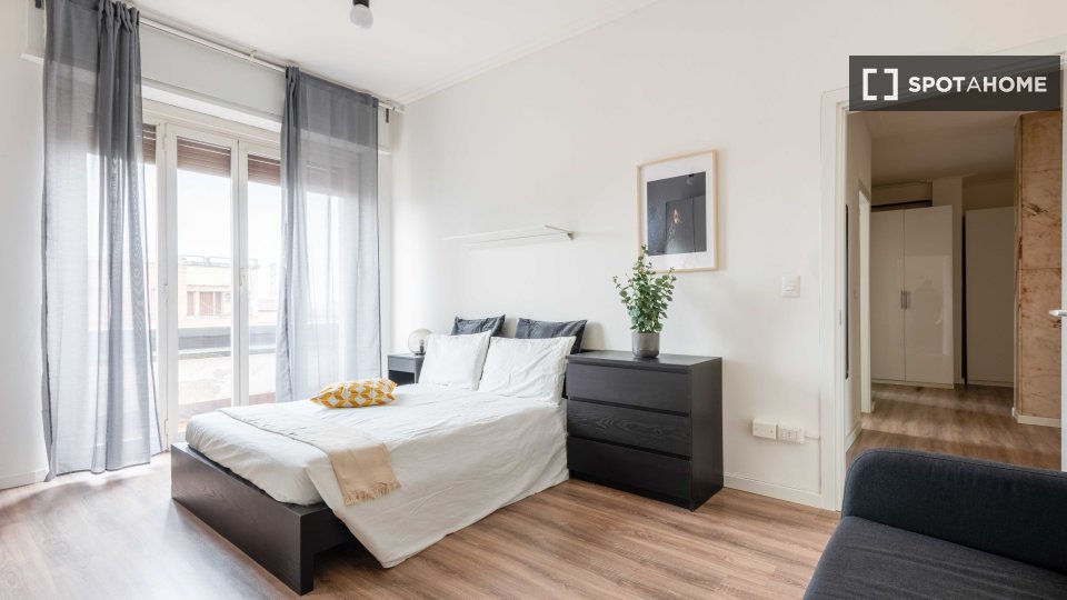 Double room Milan, 6 beds, 166m² — photo 11
