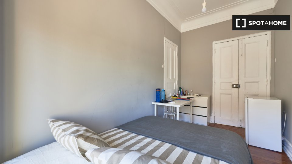 Double room Lisbon, 8 beds — photo 3