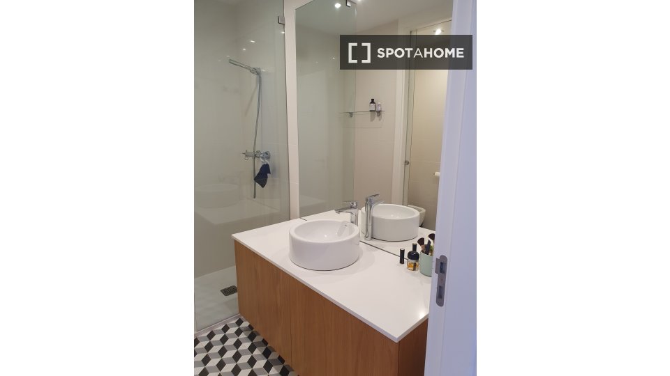 Apartment Lisbon, 1 bed, 65m² — photo 1