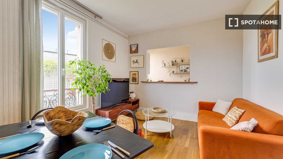 Apartamento París, 2 habitaciones, 56m² — foto 2