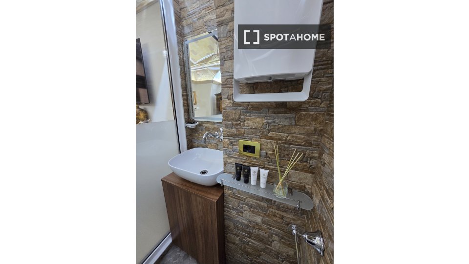 Apartment Rome, 1 bed — photo 8