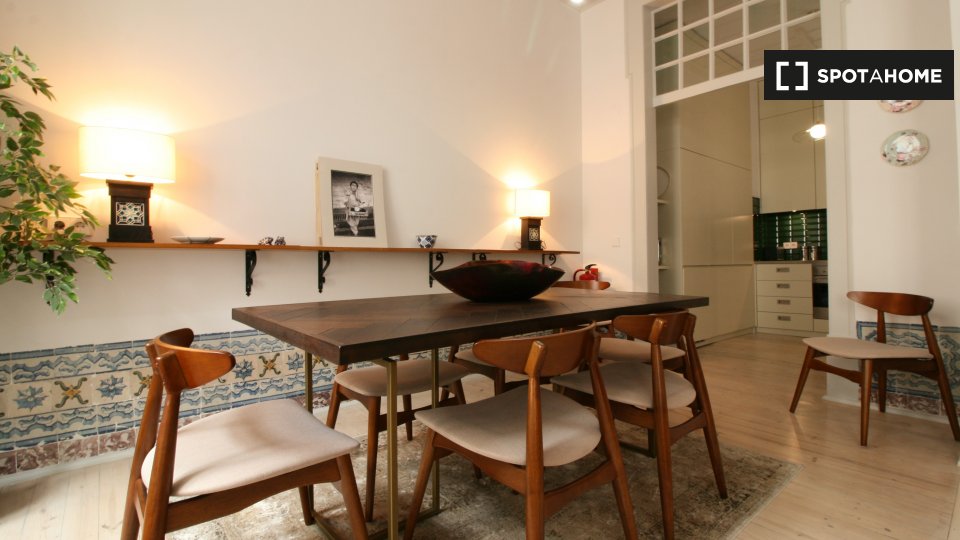 Apartment Lisbon, 3 beds, 130m² — photo 14