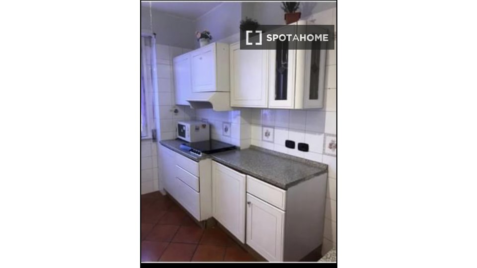 Double room Rome, 3 beds — photo 14
