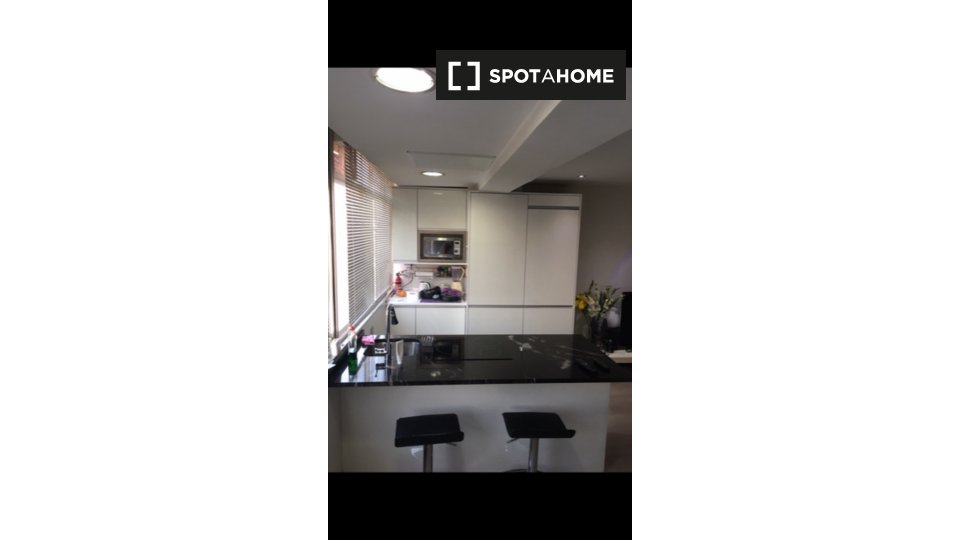 Double room Madrid, 3 beds, 90m² — photo 6