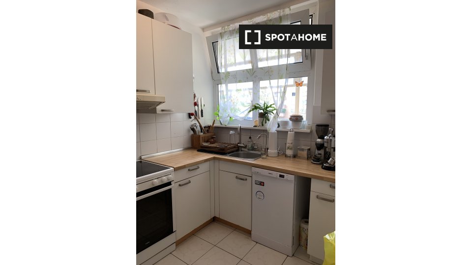 Apartment Berlin, 1 bed, 65m² — photo 3