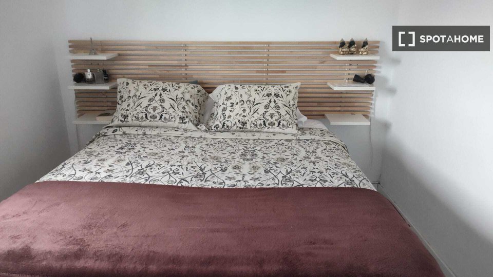 Double room Barcelona, 2 beds — photo 7