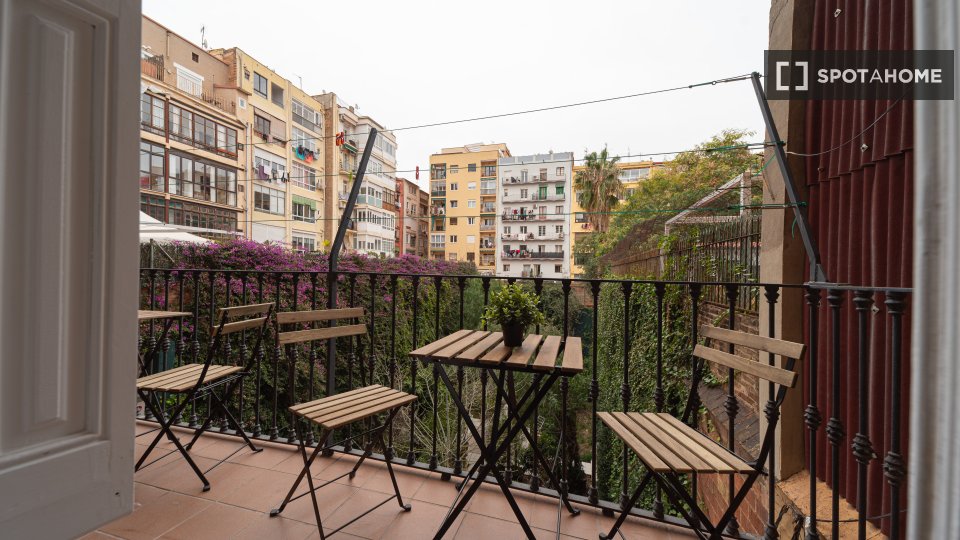 Double room Barcelona, 9 beds, 200m² — photo 6