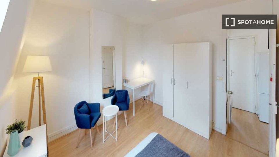 Double room Lille, 3 beds, 50m² — photo 14