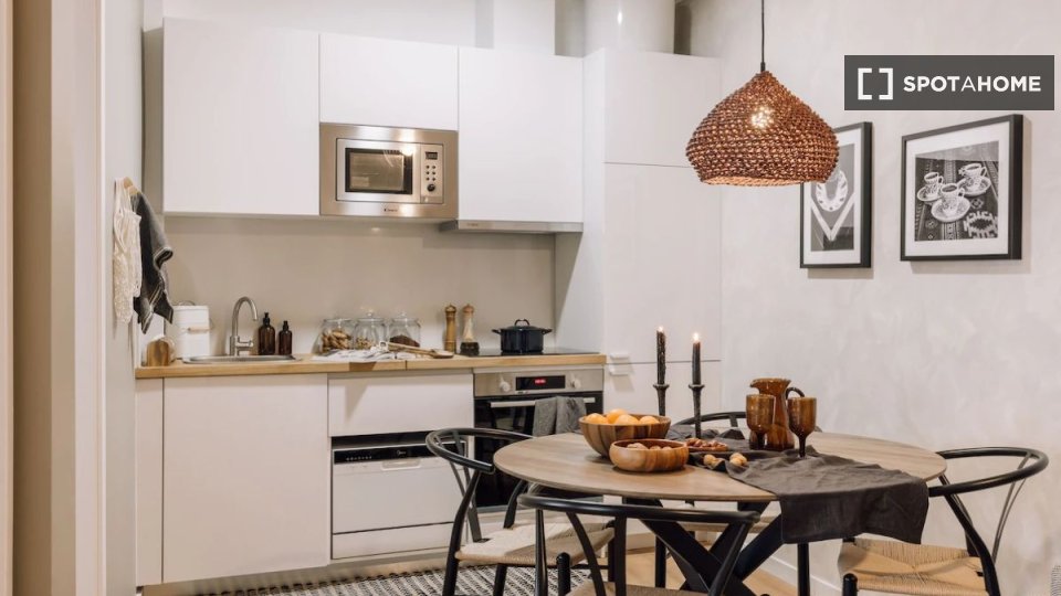 Apartment Lisbon, 2 beds — photo 1